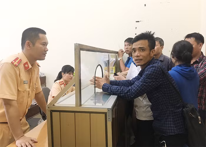 Chính thức đấu giá biển số xe ô tô: Cơ hội sở hữu số đẹp theo lựa chọn -0