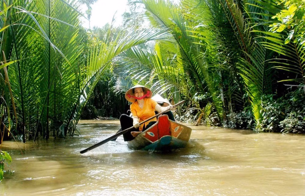 Cho hun một chút, em hai đừng phiền -0