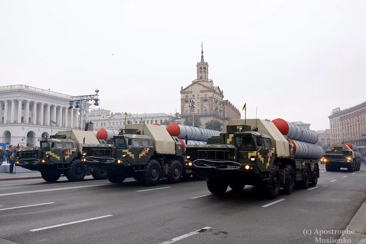 Trận địa S-300 Ukraine nổ lớn sau đòn tập kích của Nga -0
