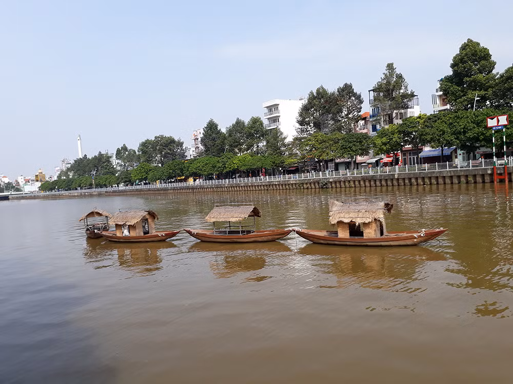 Lịch sử trên những con kênh -0