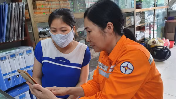 Công ty Điện lực Hòa Bình gia tăng số hóa hoạt động kinh doanh và dịch vụ