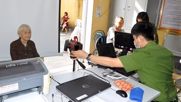 Nhiều giải pháp nhằm hiện thực hóa Luật Cư trú 2020