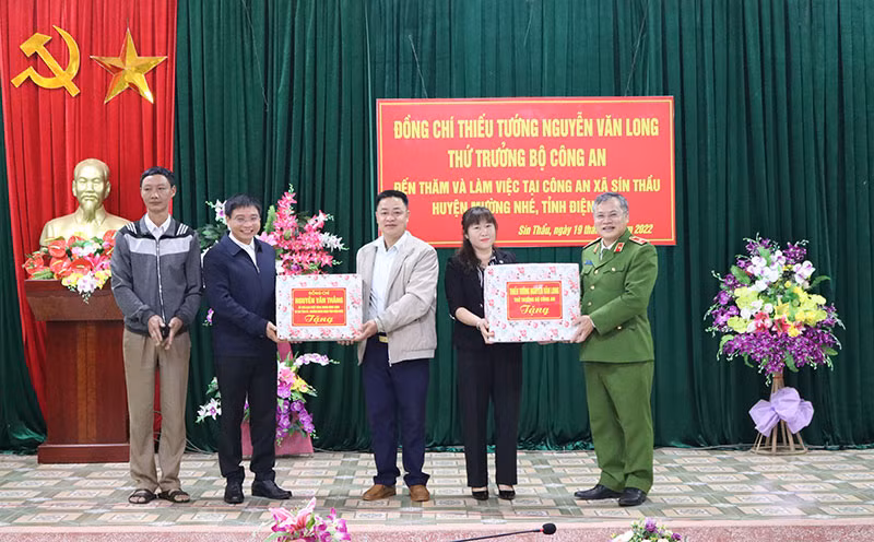 Thứ trưởng Nguyễn Văn Long làm việc tại tỉnh Điện Biên -0