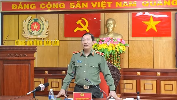 Thứ trưởng Lê Văn Tuyến thăm, làm việc tại Công an Đắk Lắk