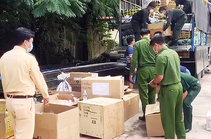 Không để hàng lậu trôi nổi trên địa bàn -0