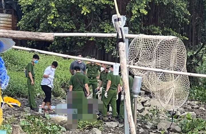 “Nam sinh đã tự tử, trong ba lô có cục đá nặng hơn 10kg” -0