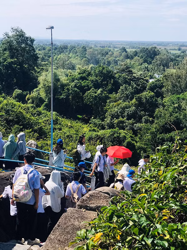 Sống mãi tuổi hai mươi -0