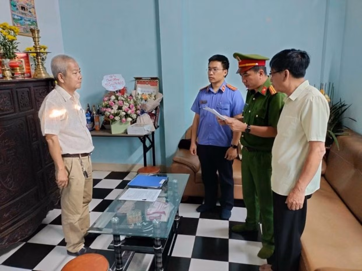 Khai thác đá ngoài phạm vi cấp phép, một giám đốc bị khởi tố -0