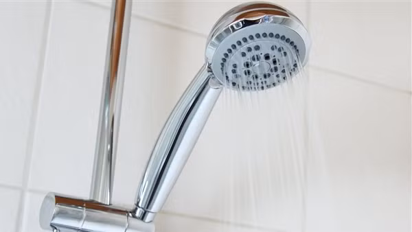 Thủ hiến Đức khuyên người dân lau người thay vì tắm để tiết kiệm năng lượng