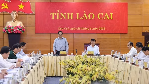 Thủ tướng làm việc với Ban Thường vụ Tỉnh ủy Lào Cai
