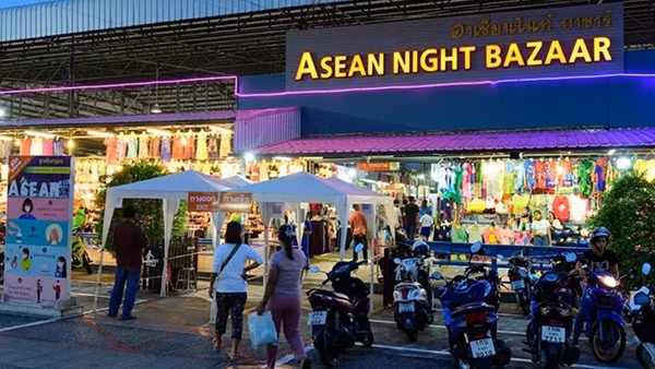 Cơn bão lạm phát càn quét Đông Nam Á