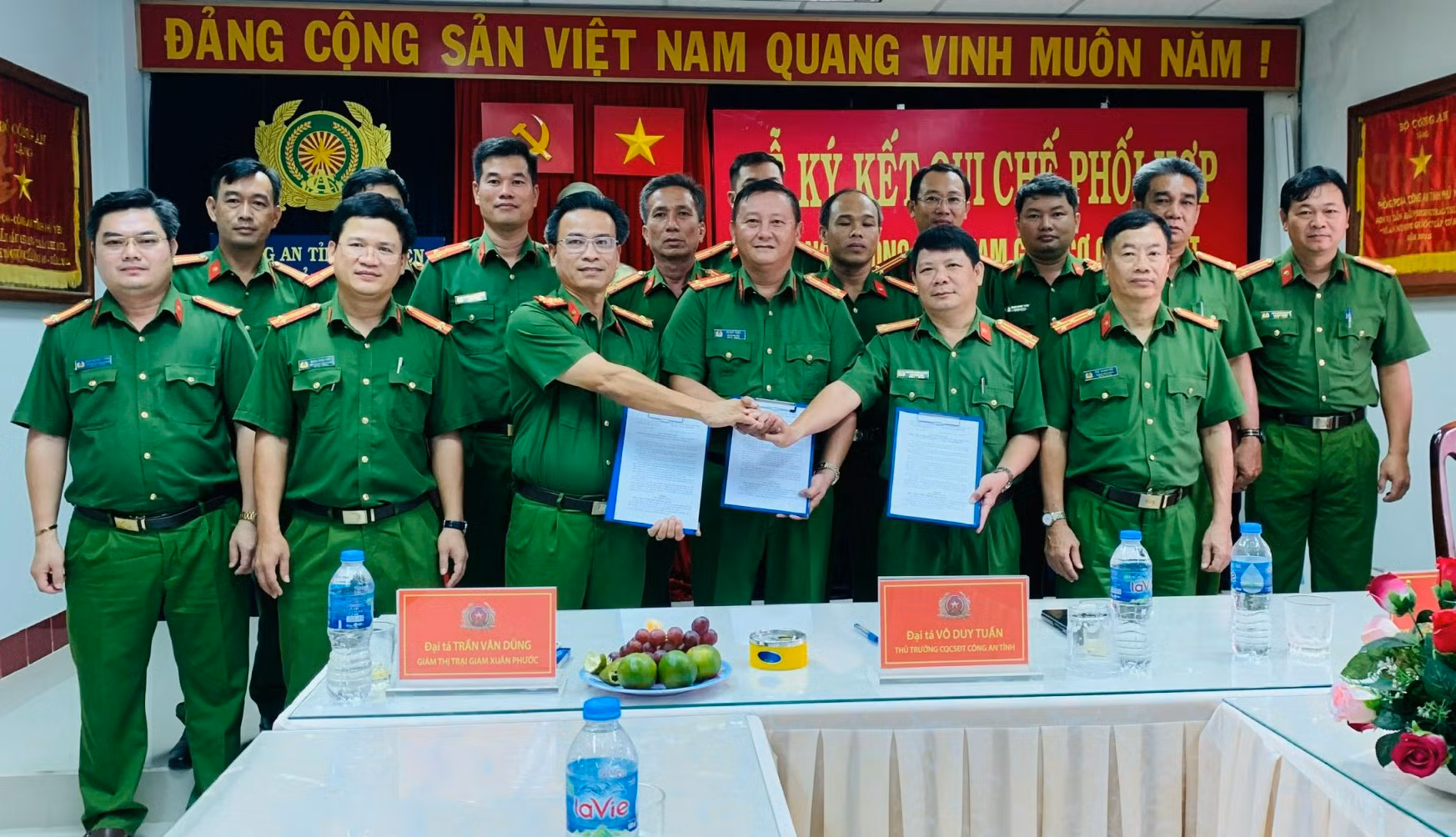 Ký kết Quy chế phối hợp giữa Cơ quan CSĐT Công an Phú Yên và hai đơn vị Công an trên địa bàn -0
