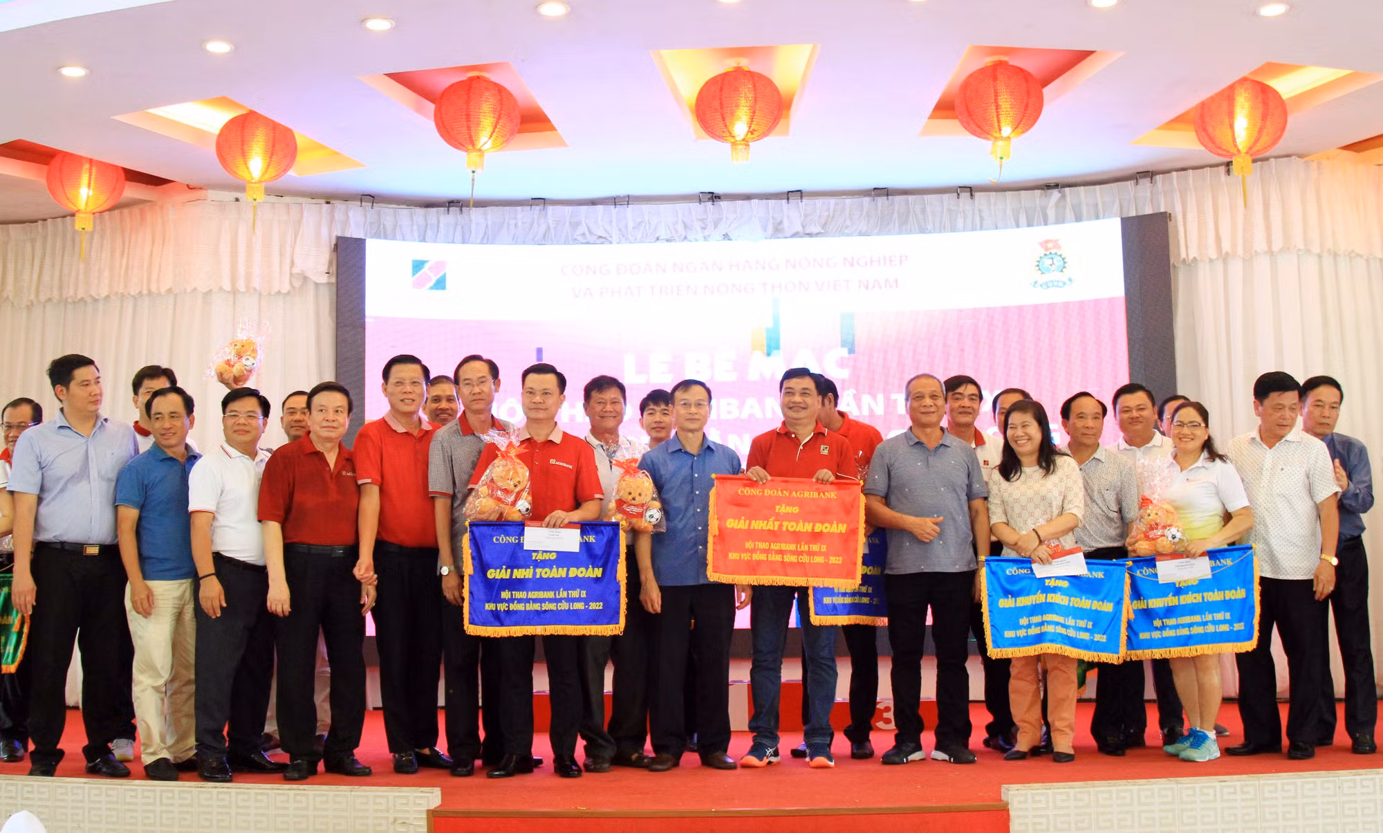 Bế mạc Hội thao Agribank lần thứ IX khu vực Đồng bằng sông Cửu Long năm 2022 -4