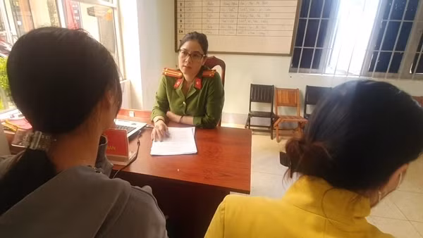 Bé gái 14 tuổi ở TP Hồ Chí Minh bỏ nhà đi vì áp lực học hành