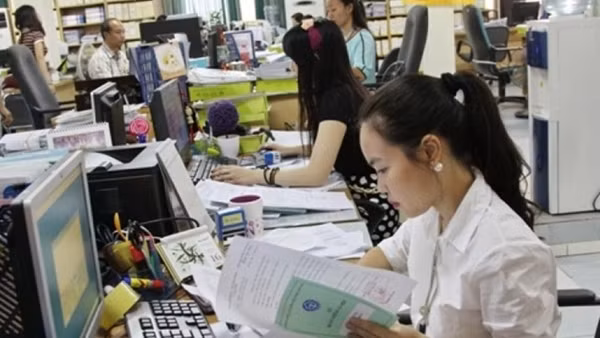 Nhiều người xin không hoàn thành nhiệm vụ để được tinh giản biên chế