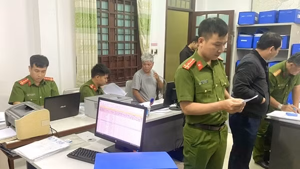 Khám xét khẩn cấp Phòng Đăng kiểm tàu cá, Chi cục Thủy sản Đà Nẵng