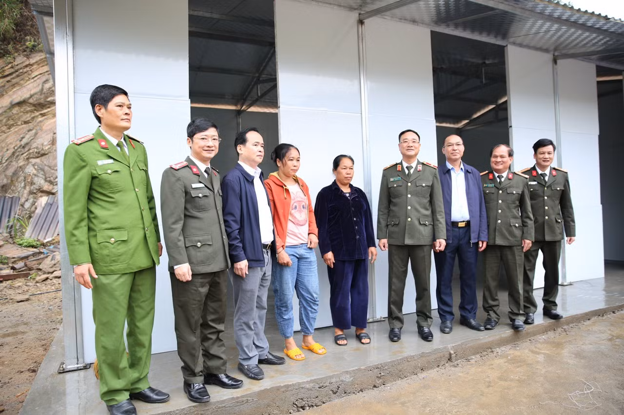 Bộ Công an sẽ hoàn thành 2420&nbsp;&nbsp;nhà ở cho hộ nghèo tại 6 huyện biên giới tại Nghệ An -0