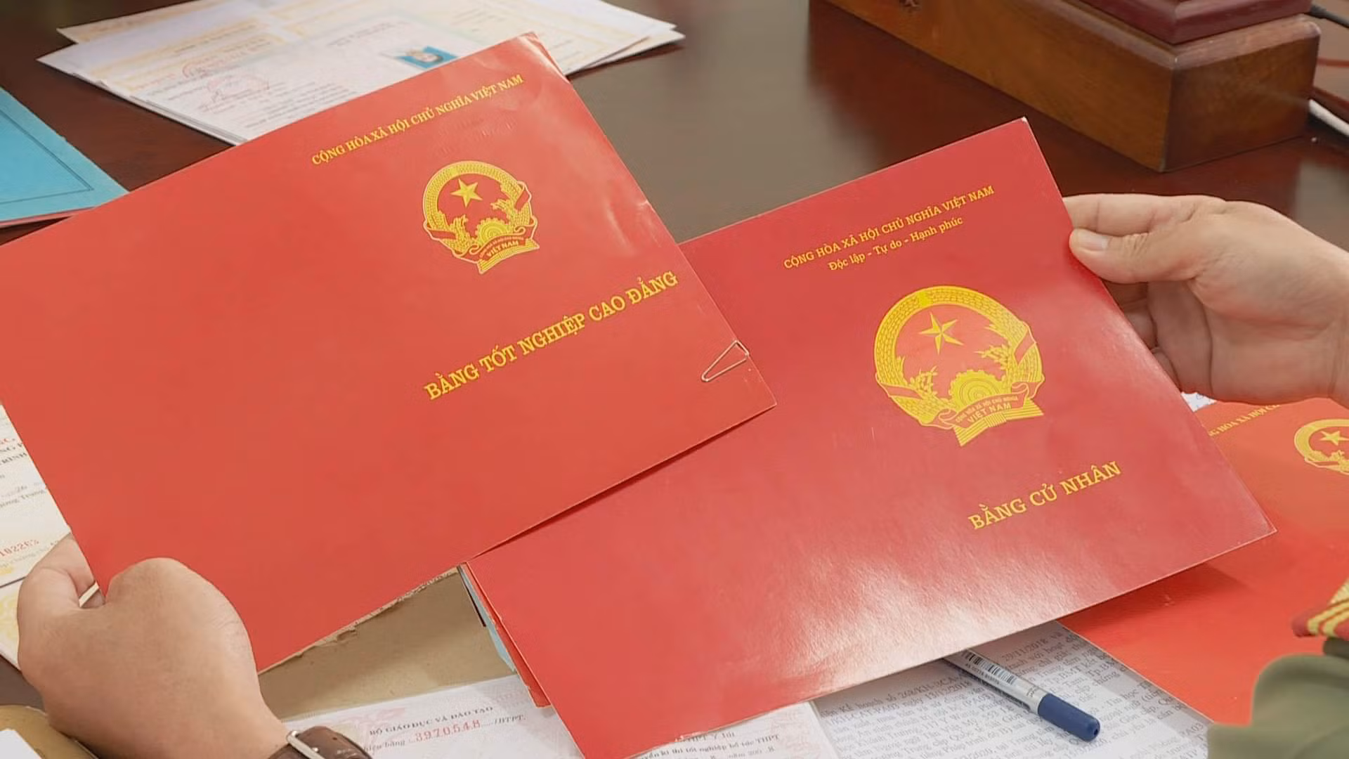 Hà Nội thu hồi và huỷ bằng tốt nghiệp THPT của 2 cá nhân do gian lận -0