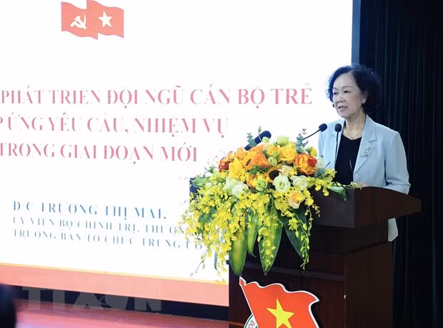 'Cần chính sách phù hợp cho đội ngũ cán bộ trẻ có năng lực nổi trội' -0