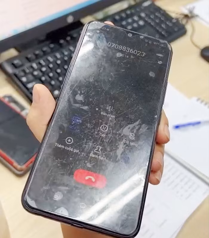 Khi bệnh viện, trường học trở thành địa bàn hoạt động của các đối tượng lừa đảo -0