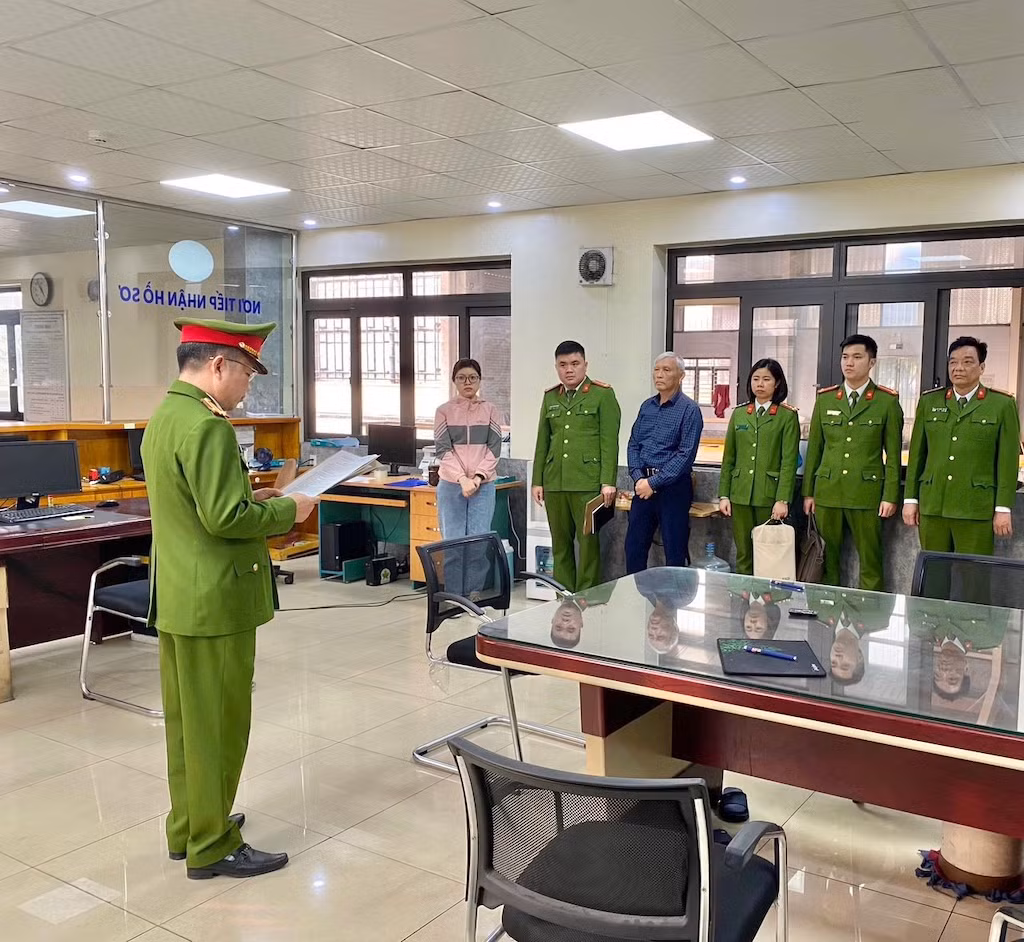 Khởi tố giám đốc và phó giám đốc Trung tâm đăng kiểm xe cơ giới 34- 04D -0
