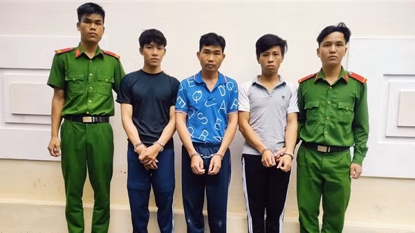 Ngăn chặn ma túy tuồn vào các bãi vàng ở miền núi Phước Sơn