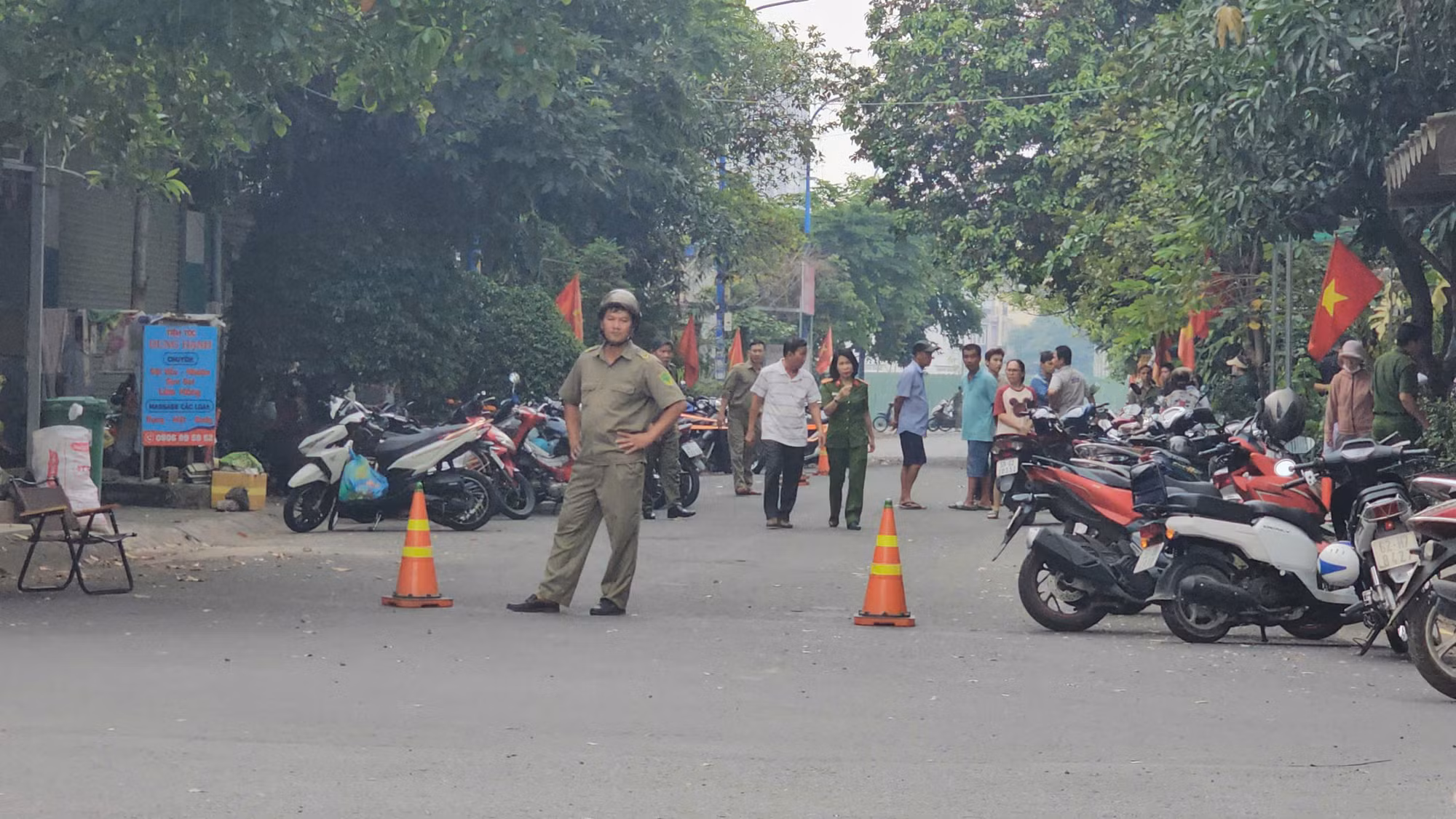 Người đàn ông tử vong bất thường trước căn nhà 3 tầng -0