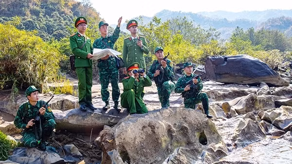 Giữ gìn sự bình yên nơi cửa ngõ Tây Bắc