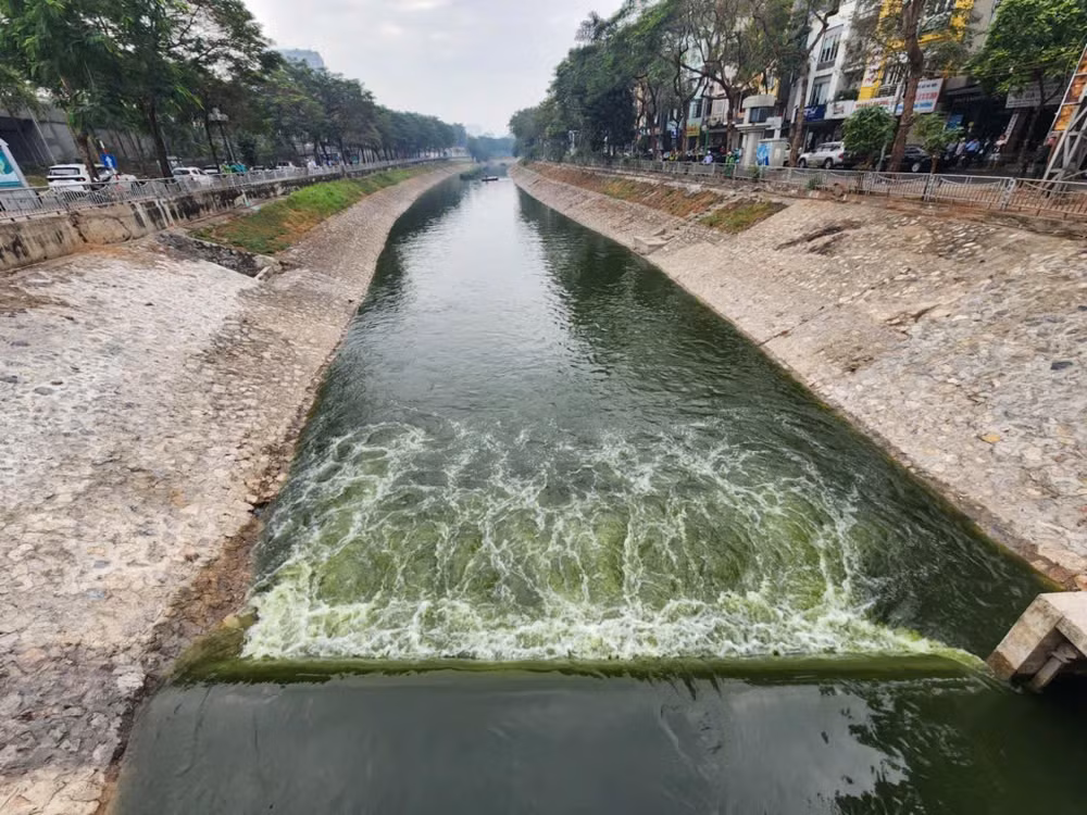 Hai giám đốc sở báo cáo Thành ủy Hà Nội phương án làm sạch các dòng sông -0