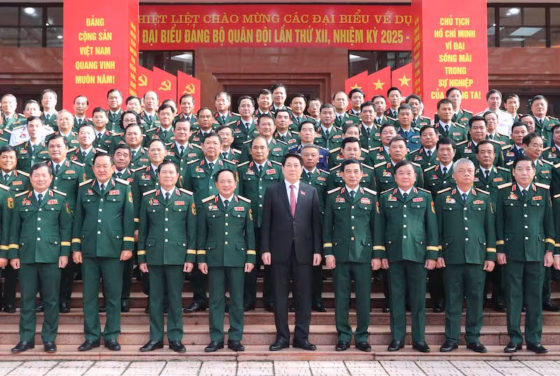 Tổng Bí thư và Chủ tịch nước dự Phiên bế mạc Đại hội Đảng bộ Quân đội lần thứ XII -0