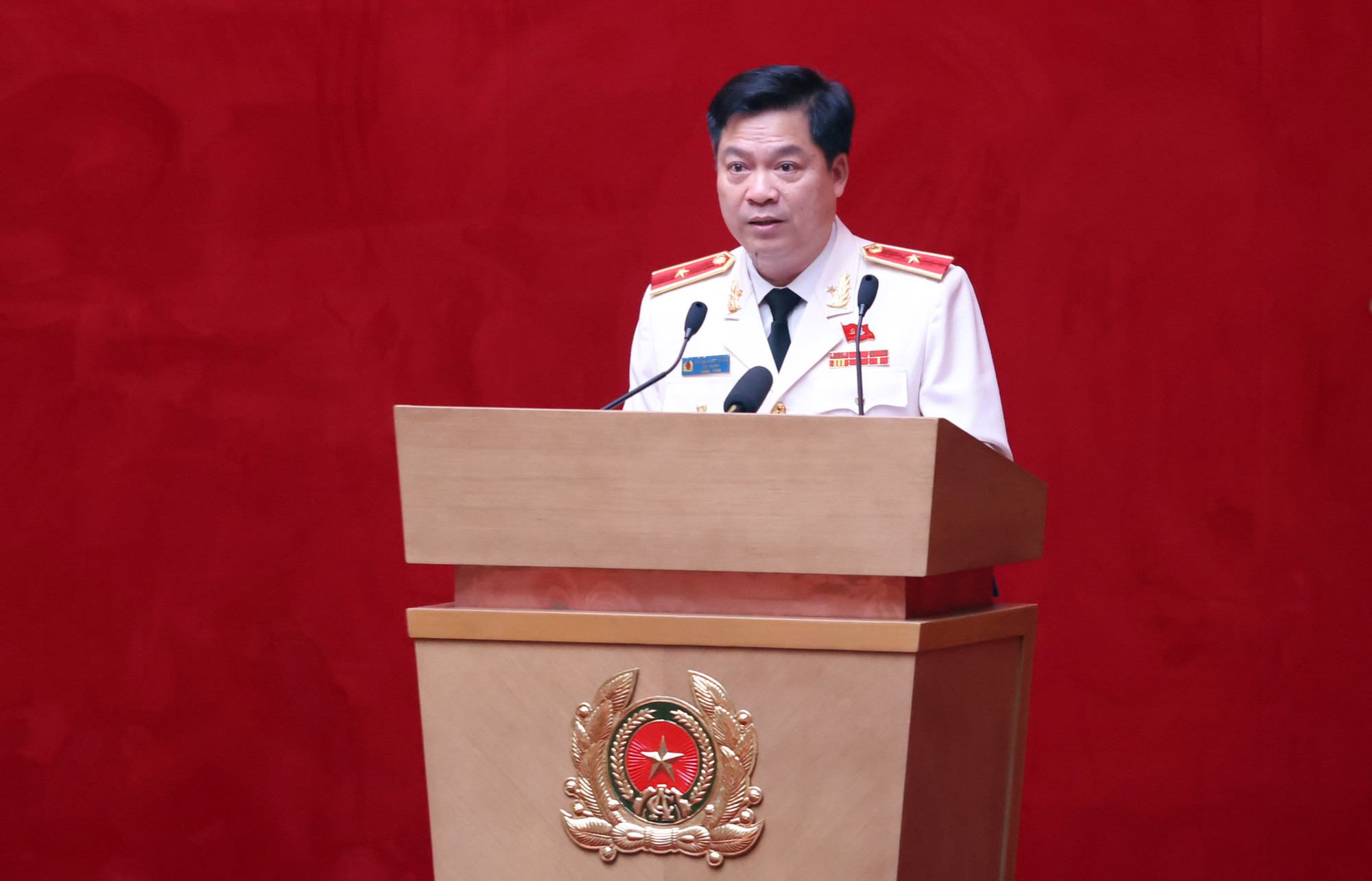 Đại hội đại biểu Đảng bộ Công an Trung ương lần thứ VIII thảo luận tại hội trường -2