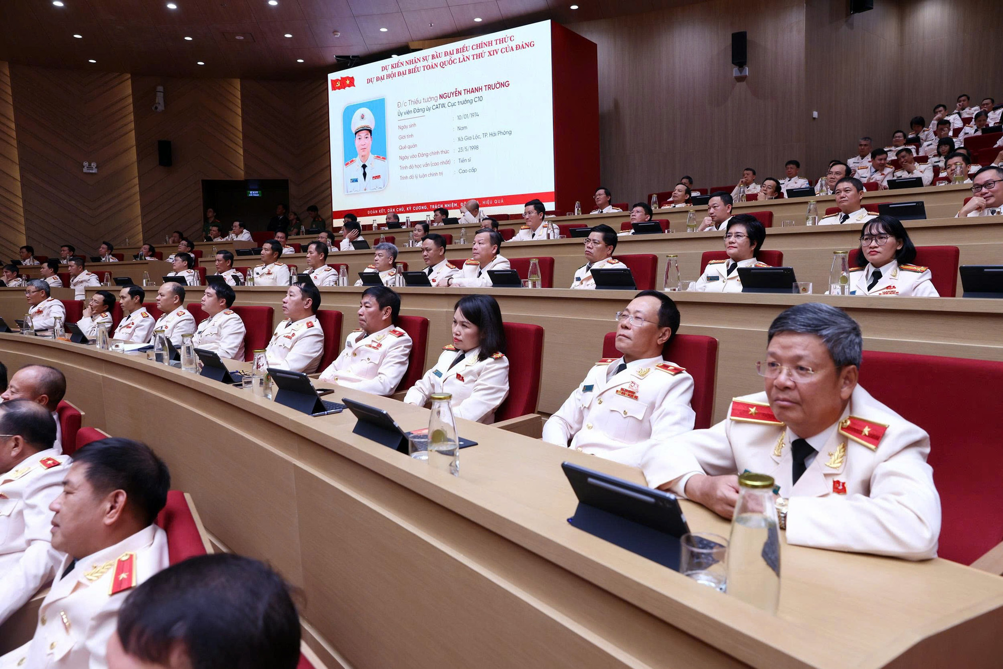 Bế mạc Đại hội đại biểu Đảng bộ Công an Trung ương lần thứ VIII -2