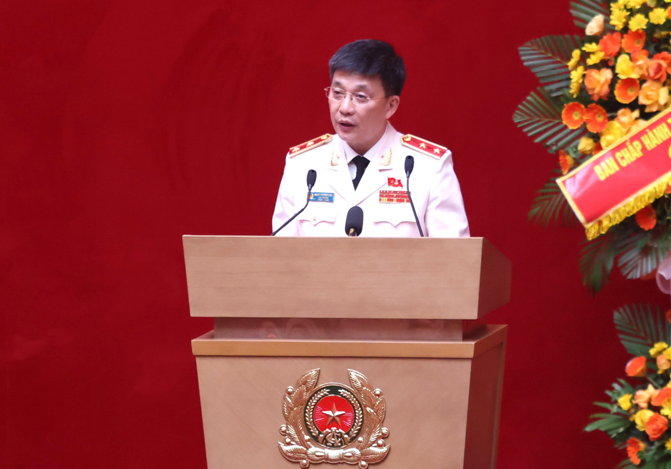 Đại hội đại biểu Đảng bộ Công an Trung ương lần thứ VIII thảo luận tại hội trường -6