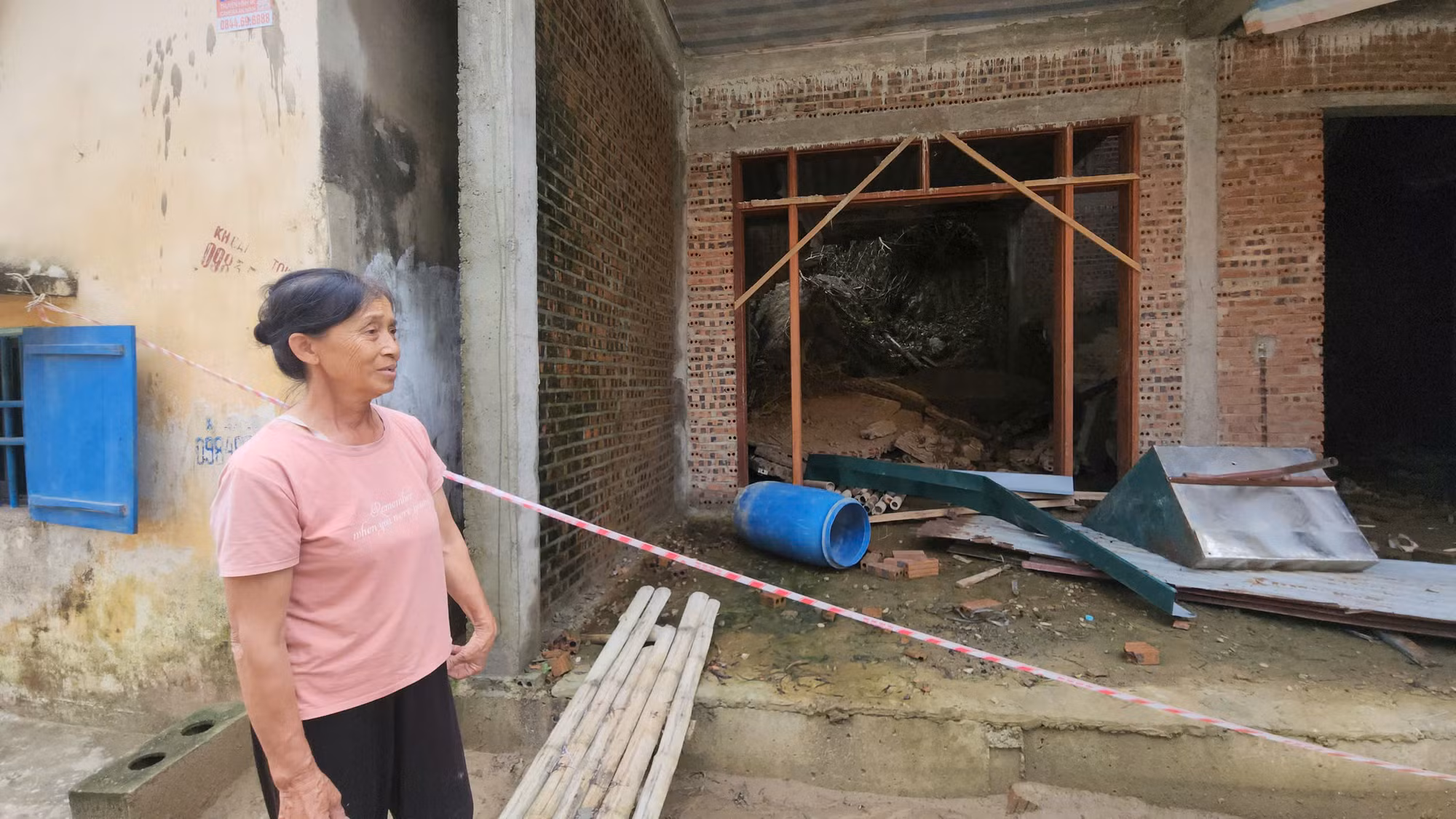 Thanh Hóa: Hàng chục hộ dân “bất an” dưới chân núi Linh Trường -0