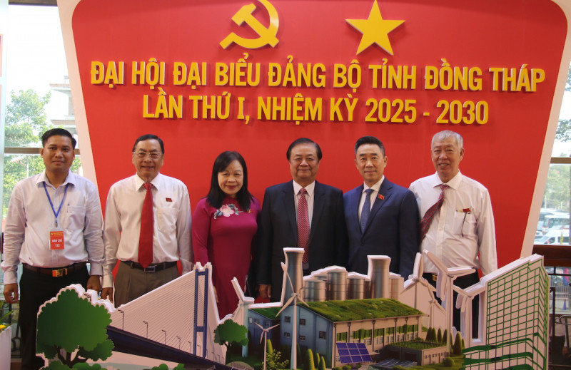 Đồng Tháp xây dựng đội ngũ cán bộ, lãnh đạo có tâm, có tầm -0