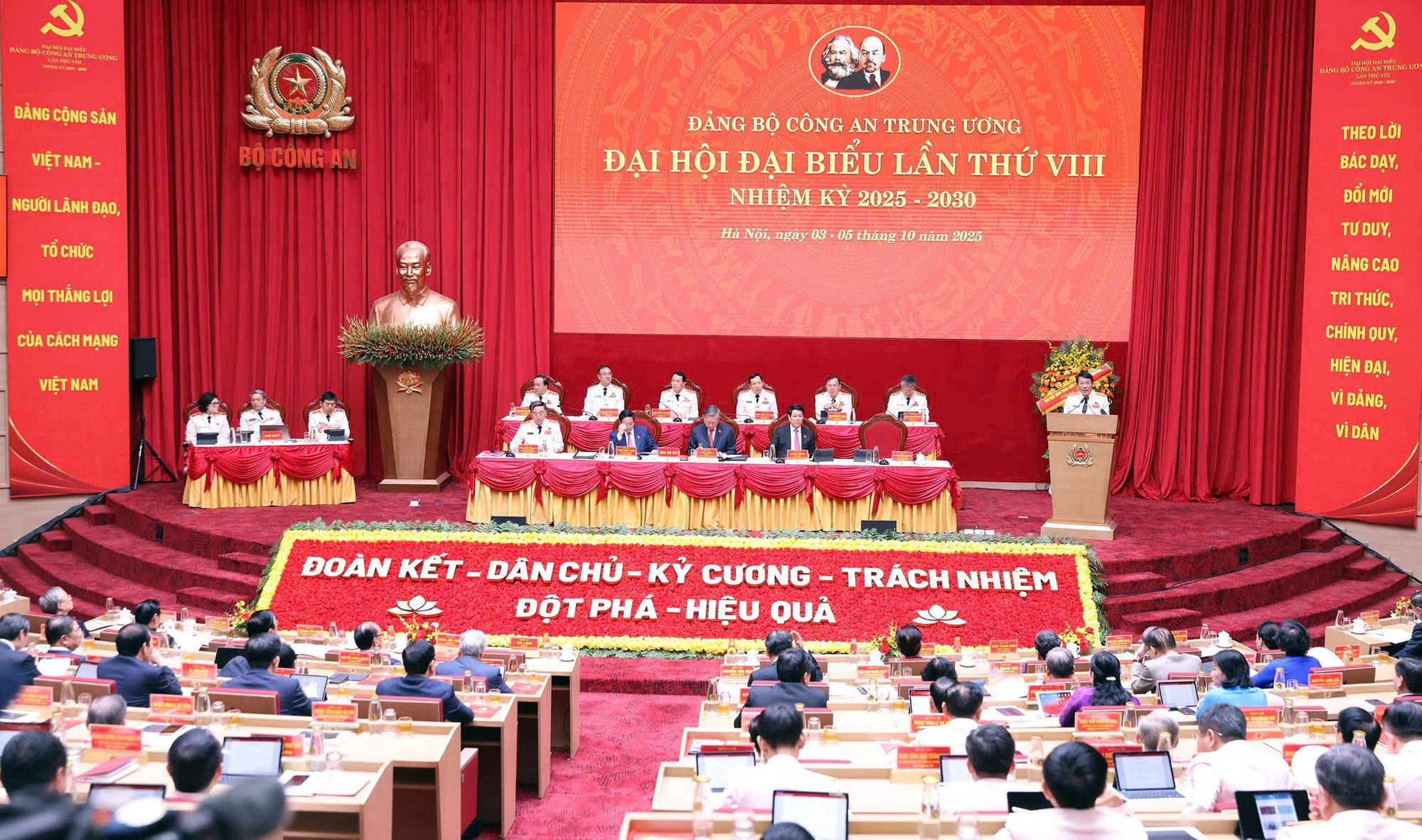 Khai mạc trọng thể Đại hội đại biểu Đảng bộ Công an Trung ương lần thứ VIII -0