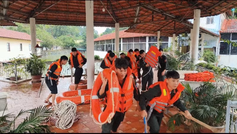 Công an các địa phương khẩn trương triển khai ứng phó bão số 11 -0