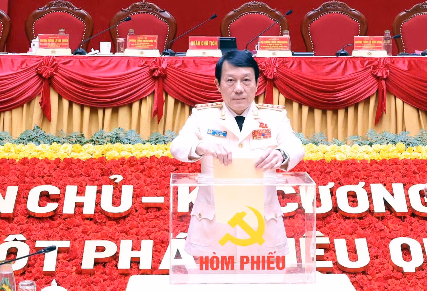 Toàn cảnh Đại hội đại biểu Đảng bộ Công an Trung ương lần thứ VIII -1