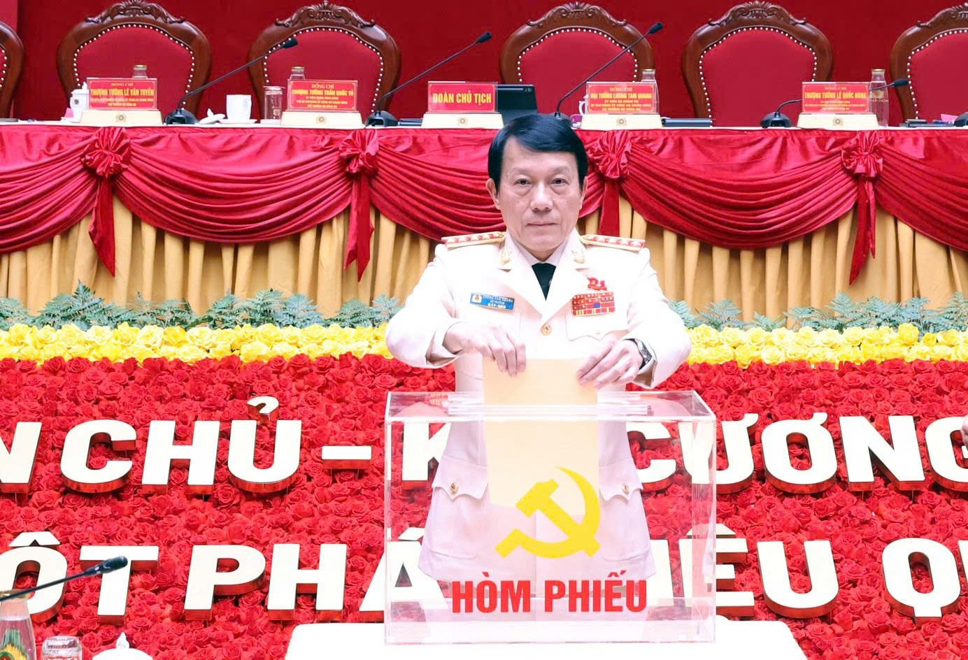 Bế mạc Đại hội đại biểu Đảng bộ Công an Trung ương lần thứ VIII -0