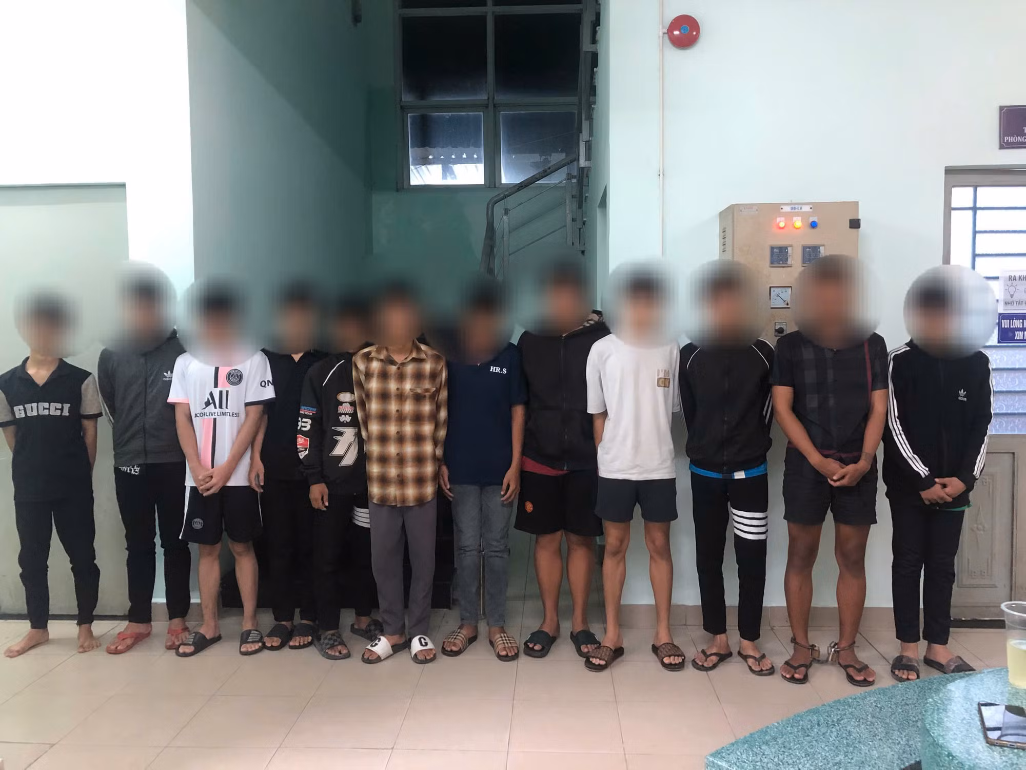 Điều tra vụ việc nhóm đối tượng tụ tập, mang theo hung khí gây rối trật tự công cộng -0
