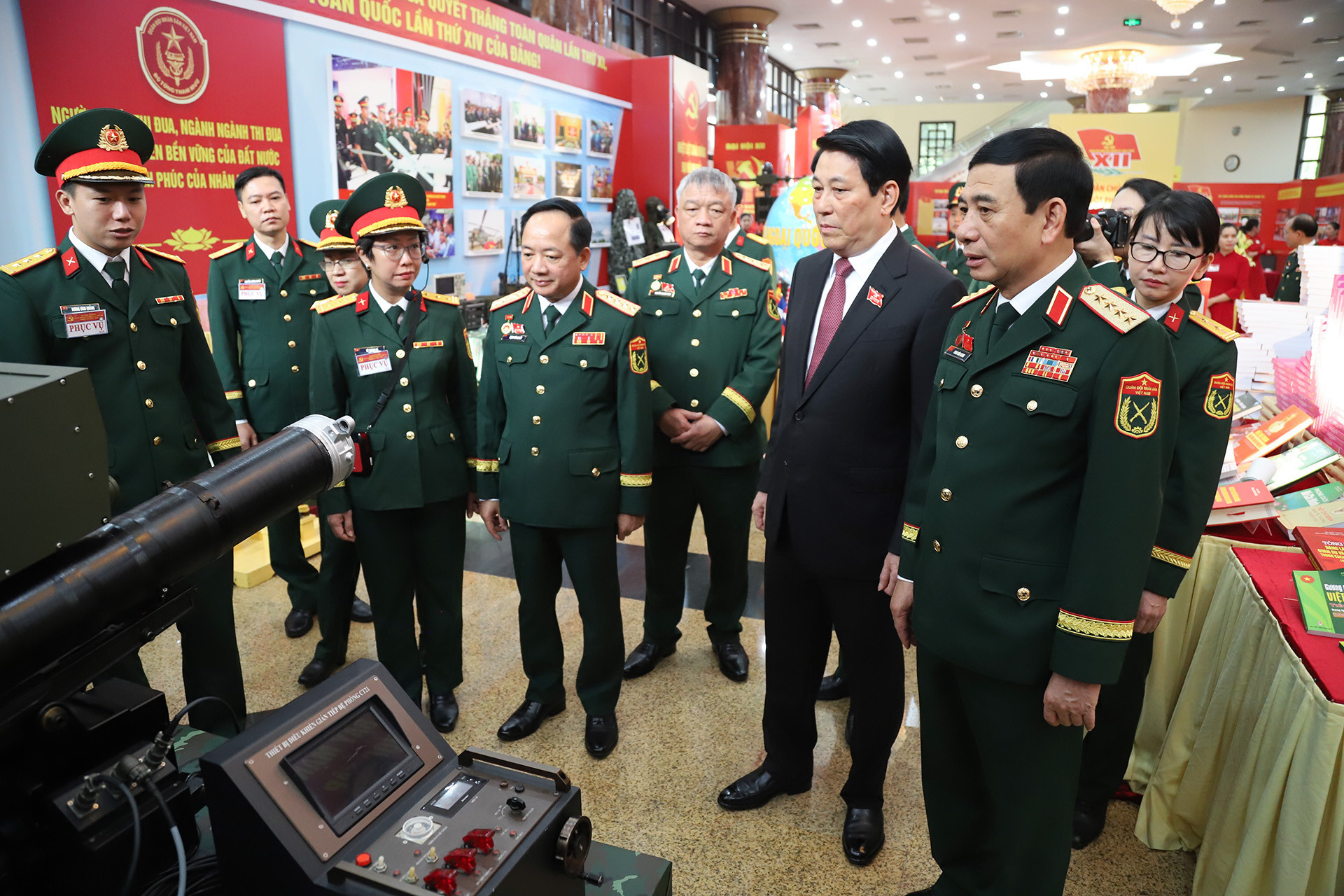 Tổng Bí thư và Chủ tịch nước dự Phiên bế mạc Đại hội Đảng bộ Quân đội lần thứ XII -0