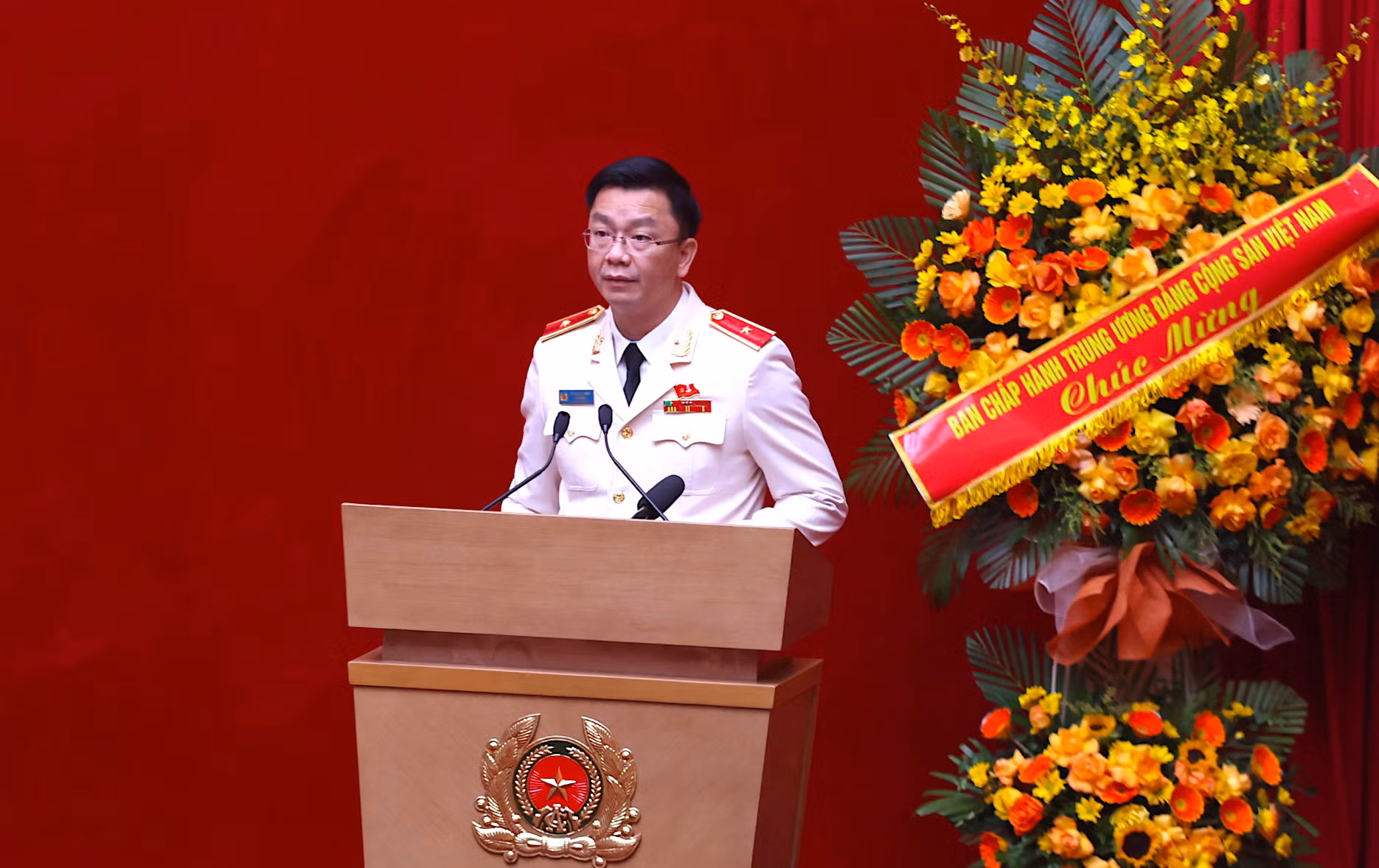 Đại hội đại biểu Đảng bộ Công an Trung ương lần thứ VIII thảo luận tại hội trường -3