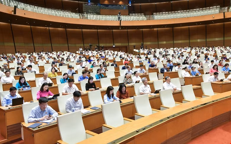 Uỷ ban Thường vụ Quốc hội nhất trí phương án cấm tuyệt đối nồng độ cồn -0