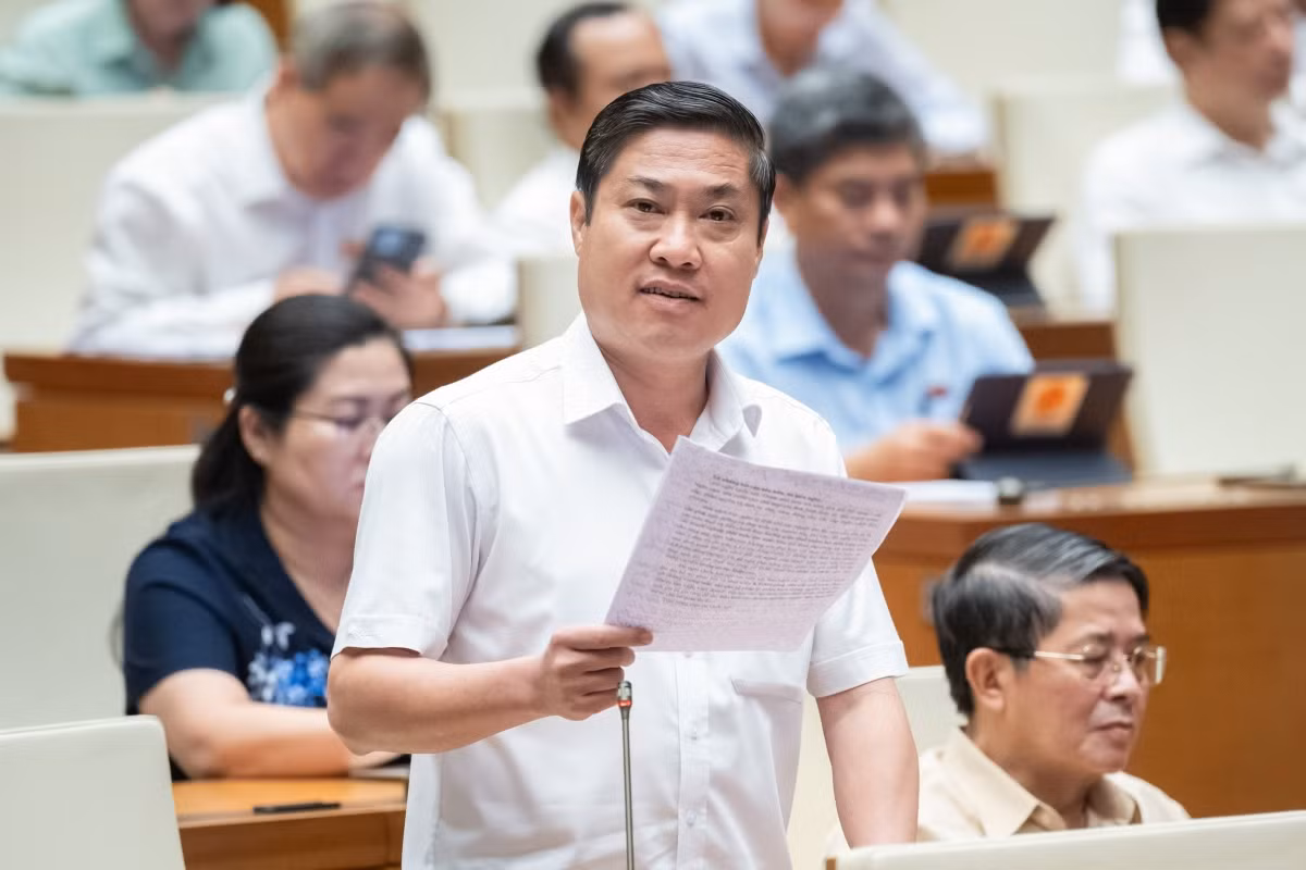 Giữ chân người lao động bằng sự ưu việt và lợi ích của BHXH chứ không phải giữ số tiền ít ỏi của họ -0