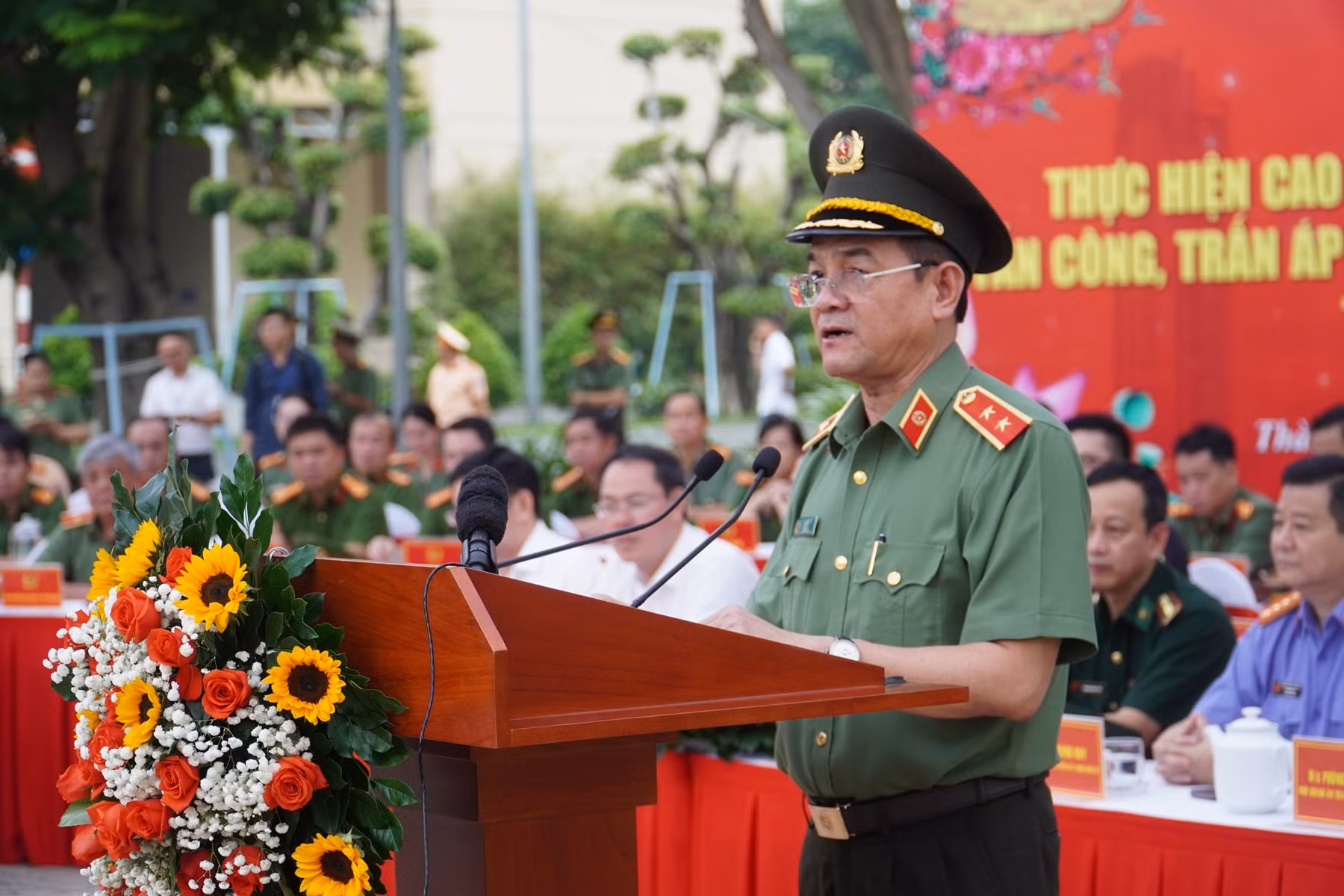 Công an TP Hồ Chí Minh tập trung “đánh mạnh” 5 loại tội phạm còn diễn biến phức tạp -0