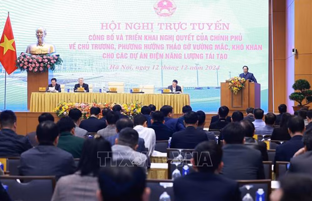 Thủ tướng yêu cầu hoàn thành tháo gỡ khó khăn cho dự án điện năng lượng tái tạo trong tháng 1/2025 -0