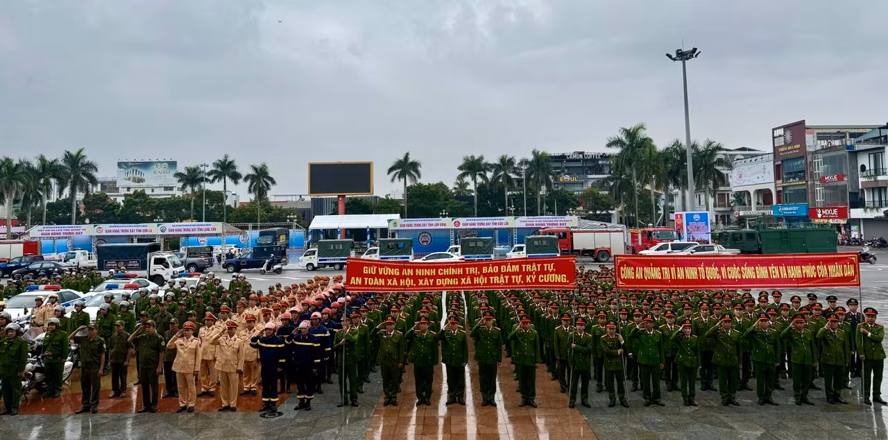 Công an Quảng Trị ra quân tấn công trấn áp tội phạm, bảo đảm ANTT Tết nguyên đán Ất Tỵ 2025 -0