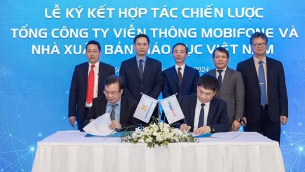 Hợp tác chiến lược giữa Nhà xuất bản Giáo dục Việt Nam và Mobifone