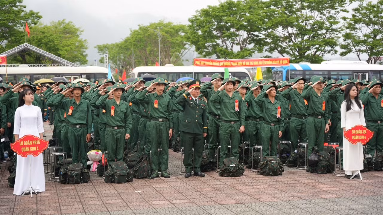 Những thanh niên ở đại ngàn Trường Sơn ước mơ khoác màu áo lính Công an -0
