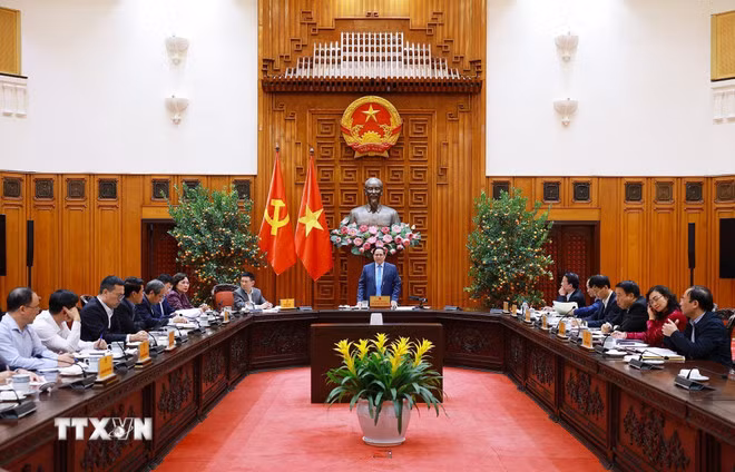 Thủ tướng: Điều hành chính sách tiền tệ, tài khóa phải thích ứng linh hoạt, kiên định mục tiêu -0